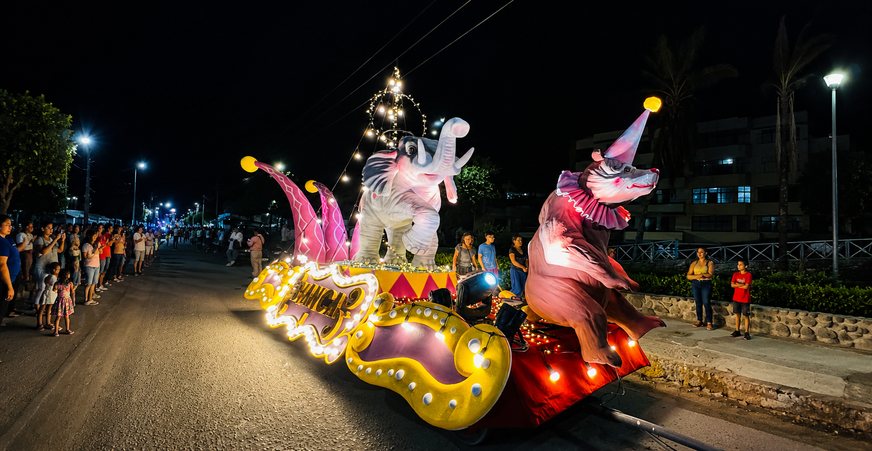 Bianca I — carro alegórico de Ornamenta
