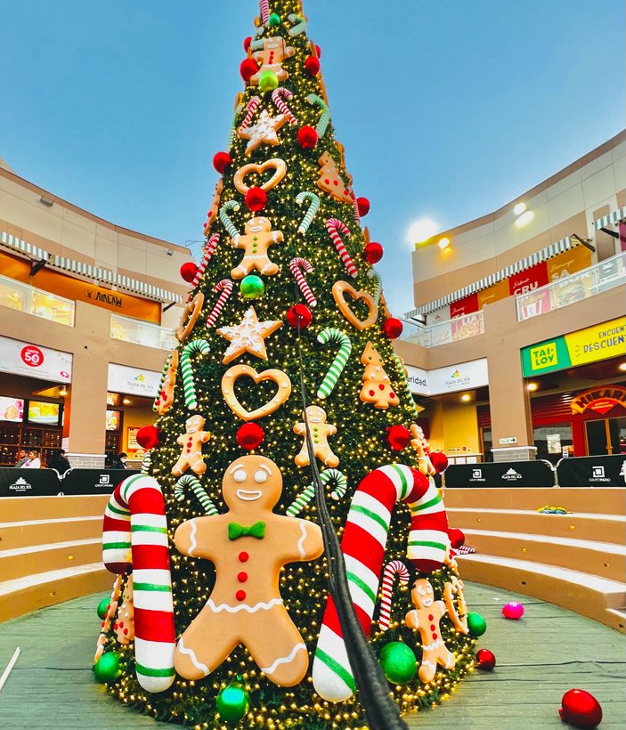 Árbol Plaza del Sol 2022 — árbol navideño producido por Ornamenta