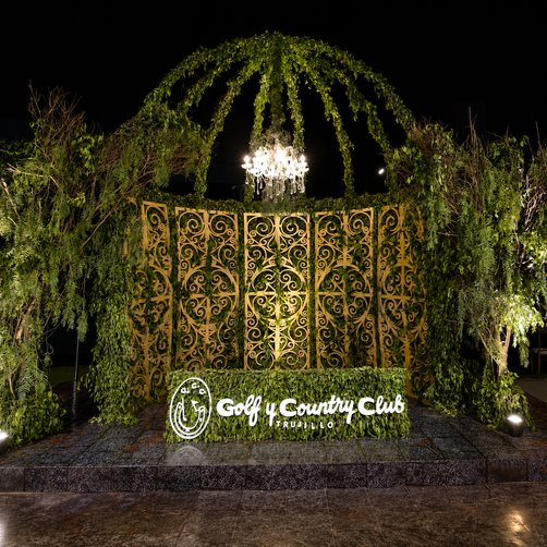 Fiesta de fin de año Golf y Country Club — evento producido por Ornamenta