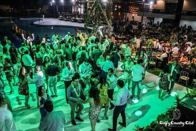 Fiesta de fin de año Golf y Country Club — evento producido por Ornamenta